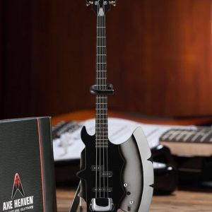 KISS Gene Simmons Signature AXE Bass © Axe Heaven
