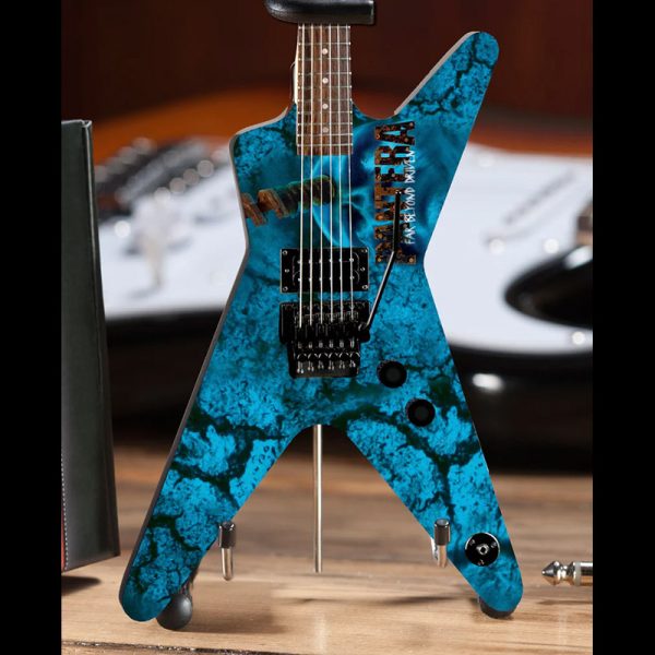 Dimebag Darrell "Driven" © Axe Heaven